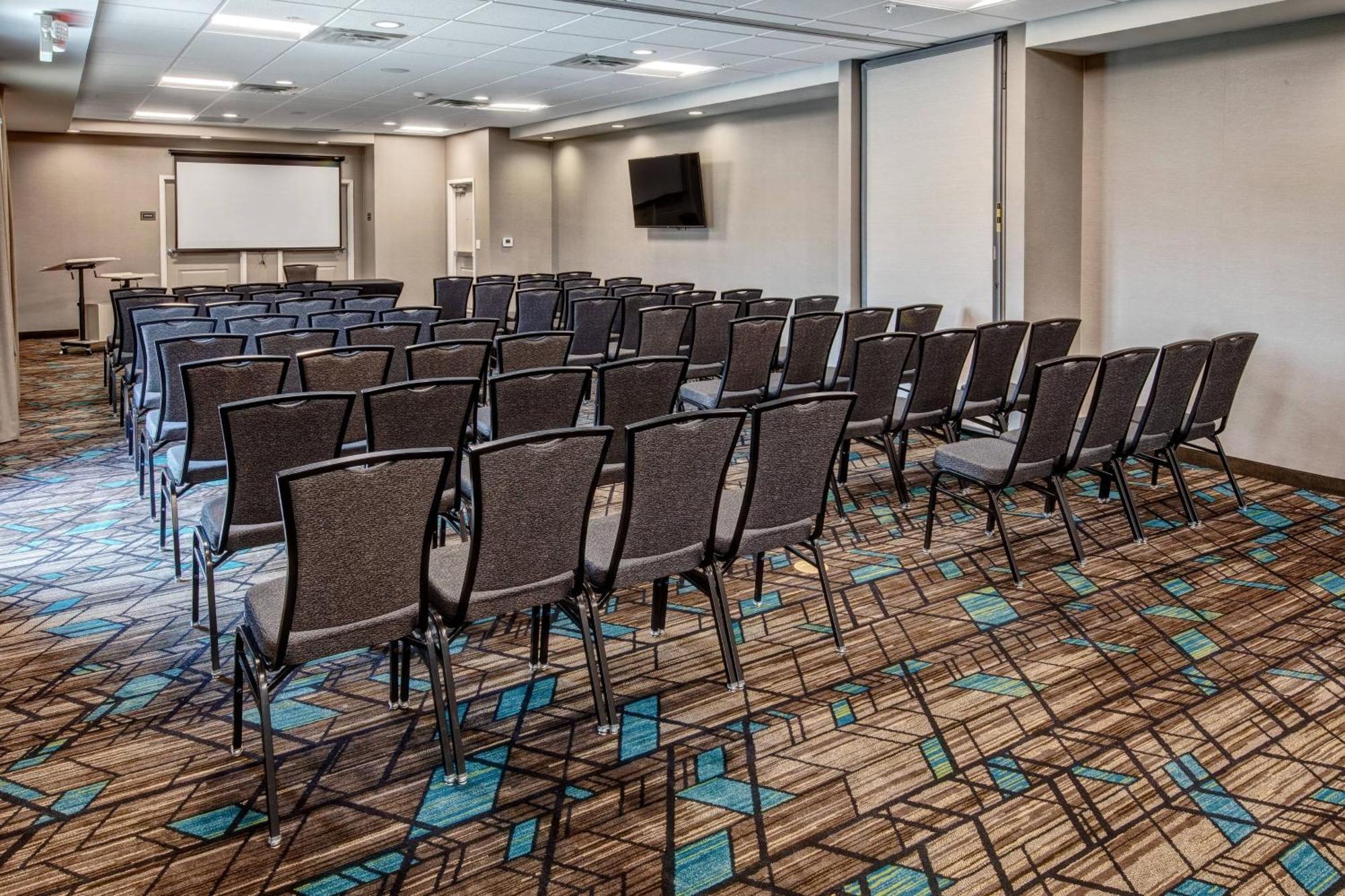 Residence Inn By Marriott Tulsa Midtown Экстерьер фото